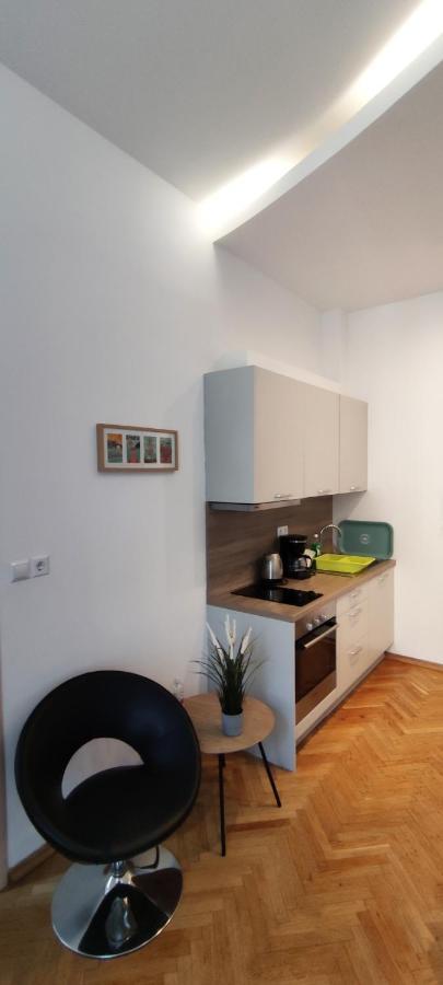 Milani With Private Garage Appartamento